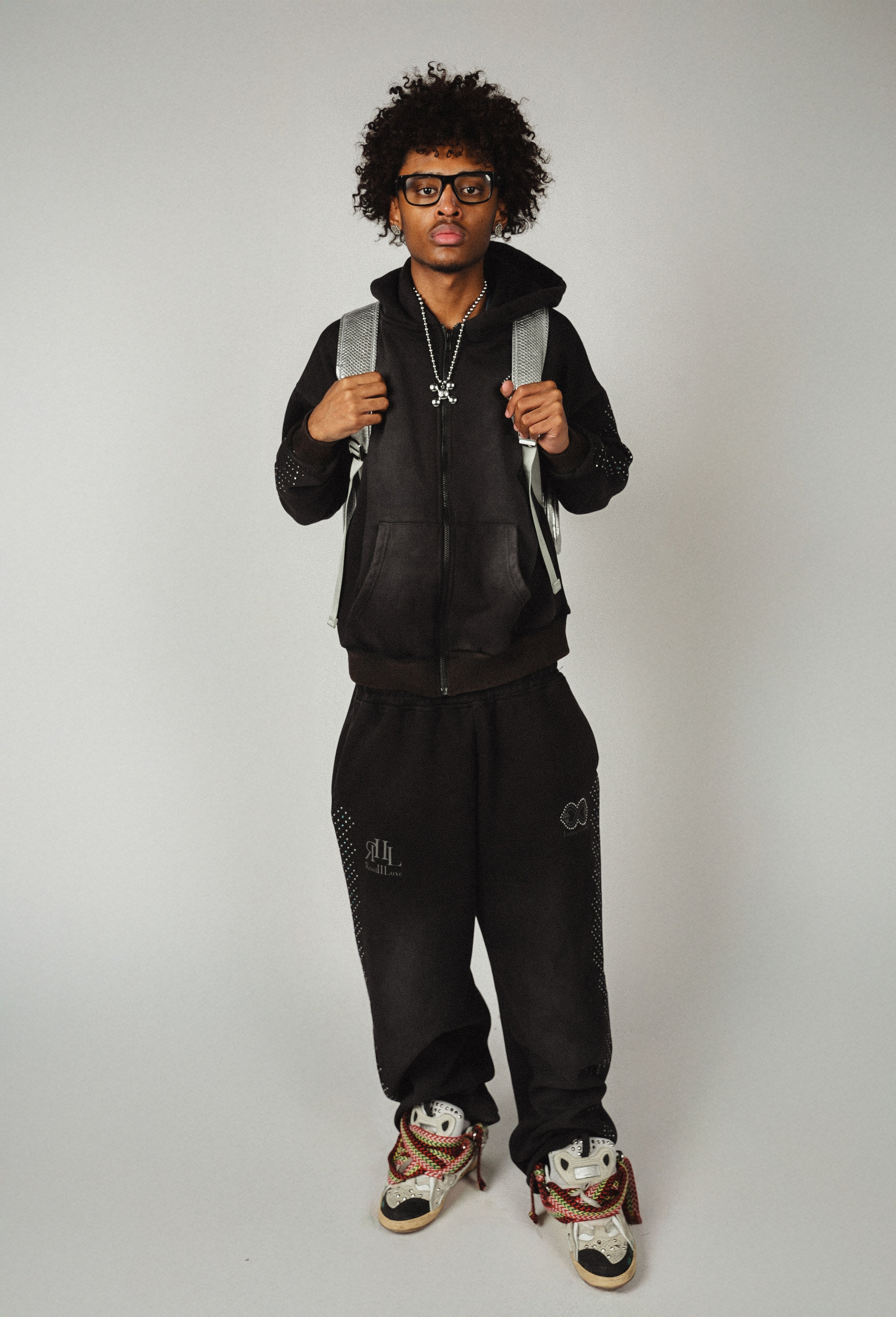 Noir Essence Sweatpants